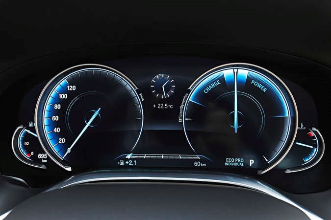 مظهر مفعم بالأحاسيس.. إنه جوهر التصميم في سيارات BMW