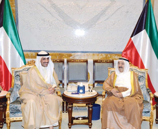 صاحب السمو الامير الشيخ صباح الاحمد مستقبلا رئيس مجلس الامة مرزوق الغانم