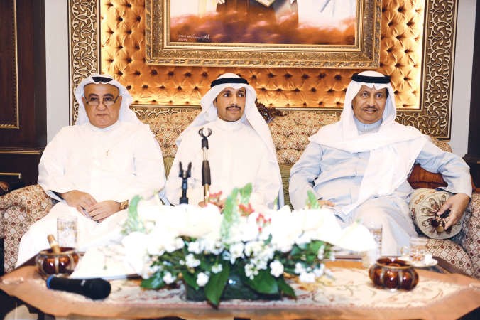 رئيس مجلس الامة مرزوق الغانم وسمو رئيس مجلس الوزراء الشيخ جابر المبارك والنائب نبيل الفضل