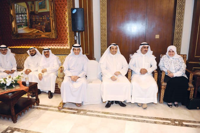 هند الصبيح وديوسف العلي ويعقوب الصانع مع دمنصور الظفيري وحمد الهرشاني ودمحمد الحويلة وفارس العتيبي