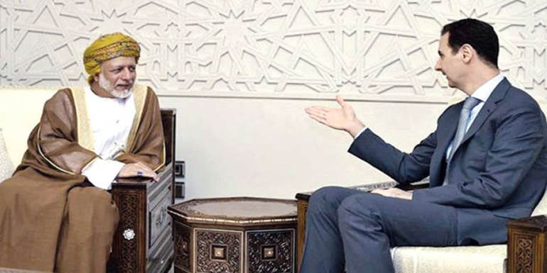 جانب من مباحثات الرئيس بشار الاسد مع وزير الخارجية العماني يوسف بن علوي سانا