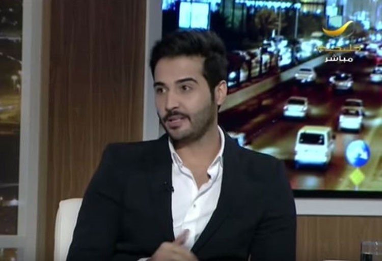 بالفيديو.. أول ظهور تلفزيوني لعبدالعزيز الكسار بعد توقيفه.. كيف برر الامر ولمن وجه عتابه؟ 