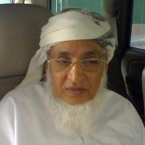  من هو الرجل الذي منع إرهابي نجران من دخول المسجد؟