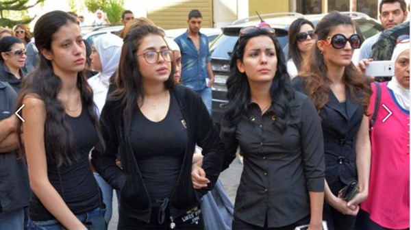 بالصور.. هيا مرعشلي نسخة عن والدتها الراحلة رندة بالجمال والفن