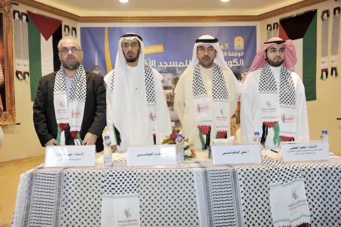 علي الدقباسي ودمحمد العوضي وجهاد جردات ومحمد الفضلي 	هاني عبدالله﻿