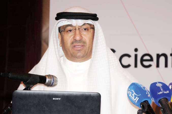 فيصل الانصاري خلال اللقاء 	محمد خلوصي ﻿