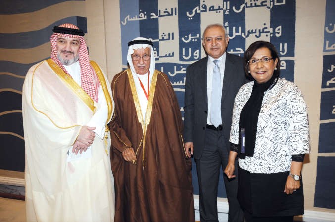 دبدر العيسى ودموضي الحمود والشيخ عبدالله العلي النعيم والامير خالد بن طلال بن عبدالعزيز