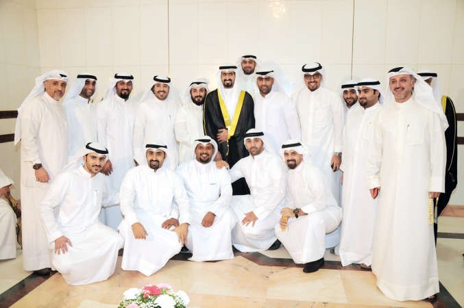 المعرس نصير حسن نصير وشقيقاه هادي وعبدالله وعدد من الاصدقاء﻿