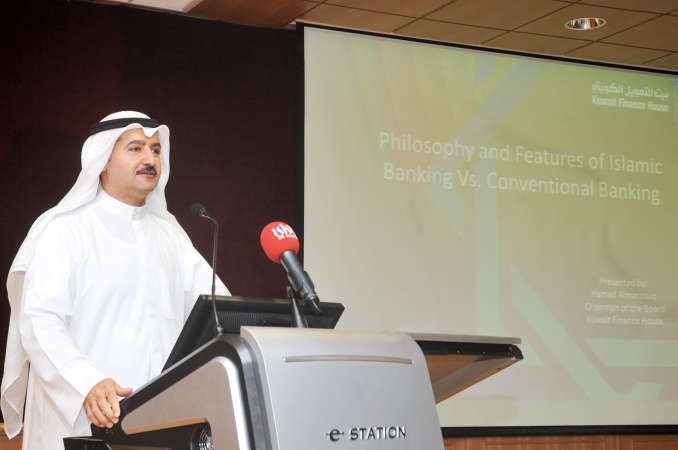 حمد المرزوق متحدثا خلال ندوة القاها مساء اول من امس في الجامعة الاميركية	محمد هاشم﻿