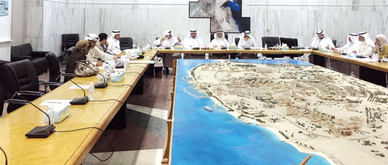 دحسن كمال خلال بداية اجتماع لجنة العاصمة﻿