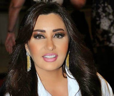 بالصور.. لطيفة تبهر جمهورها بلوك جديد