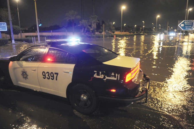 غرفة عمليات في «الأشغال» لمتابعة آثار سوء الأحوال الجوية ..وقياديو الإطفاء في حجز جزئي لحين استقرار الطقس