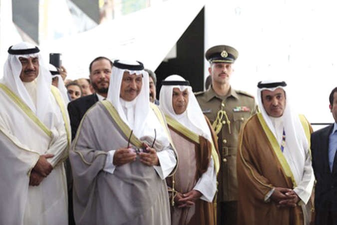 سمو الشيخ جابر المبارك في جناح الكويت﻿