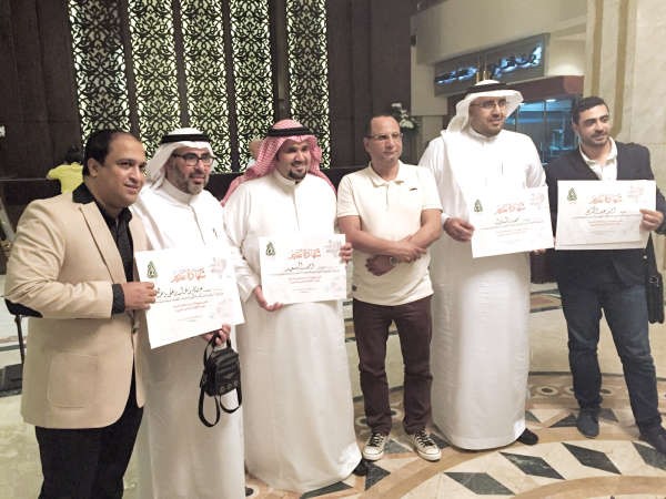 مسعد فودة وعمر الجاسر والفنانون مهند طلال وانس عبدالكريم واحمد السعيد والشاعر عصام غالب﻿