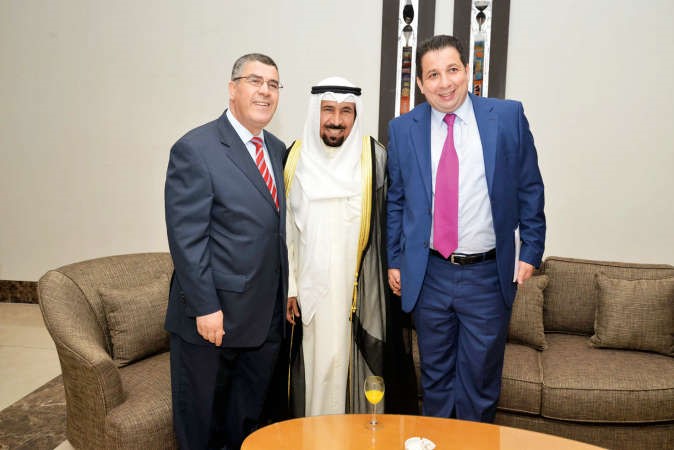 الشيخ علي الجابر مهنئا