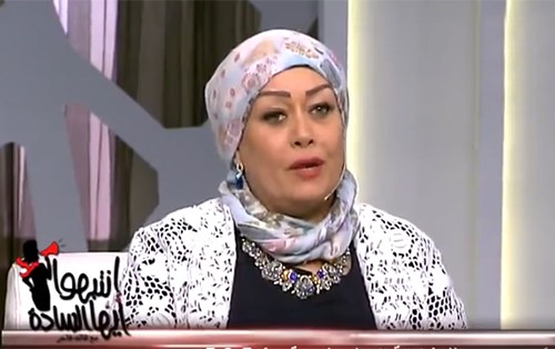 بالفيديو.. ردة فعل هالة فاخر بعد طلب "حرام" من متصلة