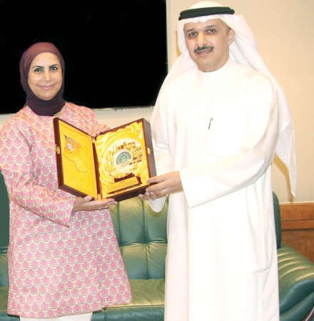 عبدالرحمن القديري مكرما معواطف الغنيم
