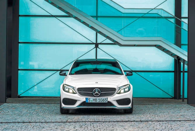 مرسيدس - بنز C450 AMG  تميّز في الفخامة والأداء