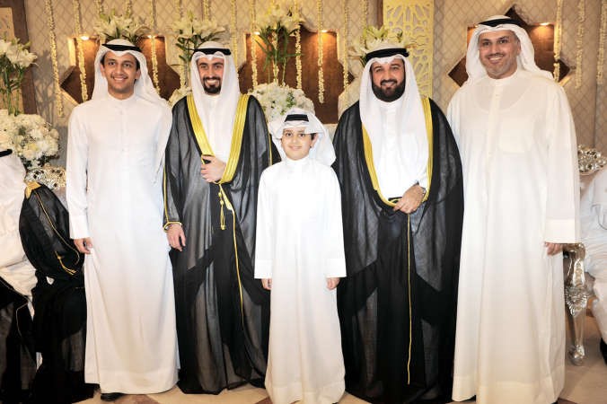 مشعل بن عبيد ومشاري بن عبيد والحارث بن عبيد يهنئون﻿