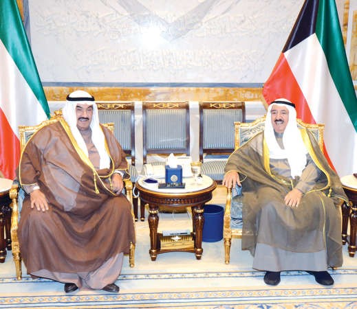 صاحب السمو الامير الشيخ صباح الاحمد مستقبلا سمو الشيخ ناصر المحمد ﻿