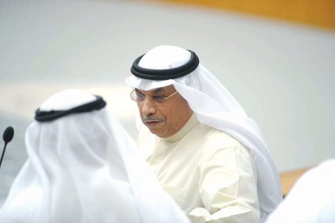 الشيخ خالد الجراح خلال الجلسة﻿