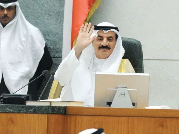 عبدالله المعيوف مترئسا الجلسة﻿