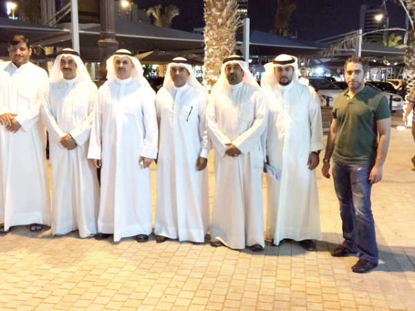 عبدالله المطوطح مع فريق تفتيش العاصمة﻿