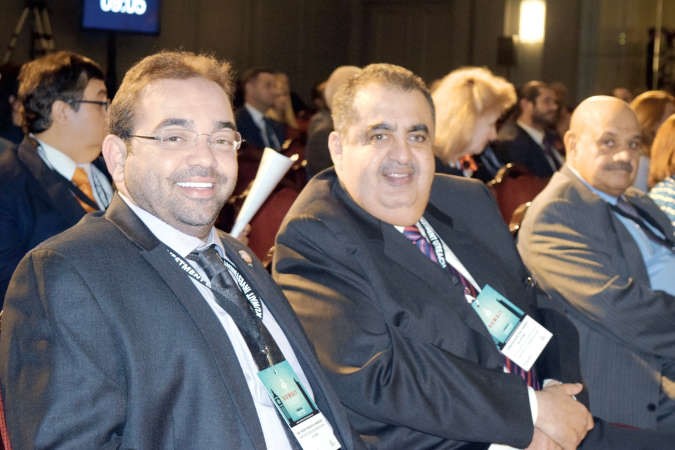 السفير عادل العيار والزميل يوسف خالد المرزوق