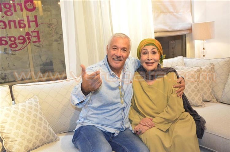 بالصور.. سهير البابلي تشارك حفيدتها فرحة افتتاح جاليري 