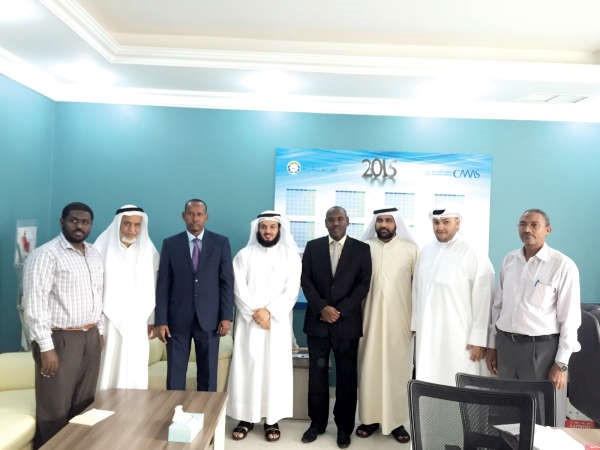 وفد جيبوتي مع مسؤولي جمعية النجاة الخيرية