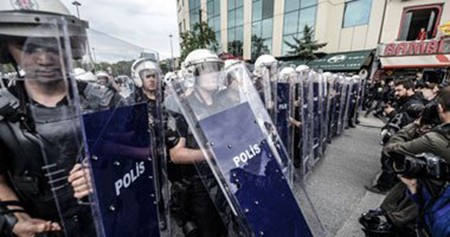 تركيا توقف 20 شخصاً يُشتبه في انتمائهم إلى «داعش» في أنطاليا قبل قمة العشرين