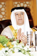 الشيخ علي بن عبدالله ال خليفة﻿