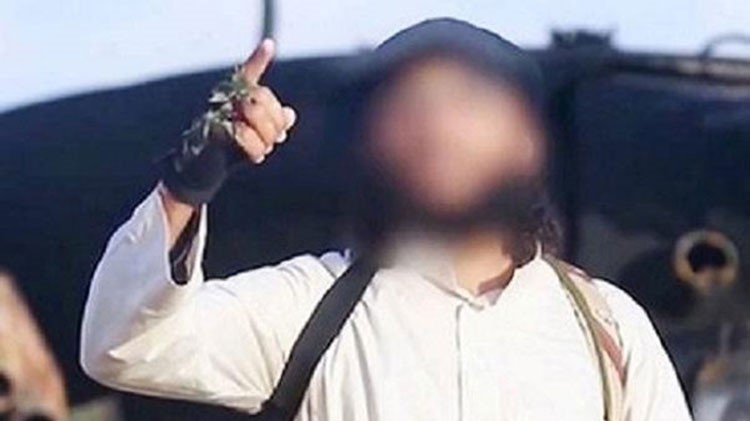 شاهد.. مصري عمره 42 عاماً بلا اسم وصورة هو العقل المدبر بتفجير الطائرة 