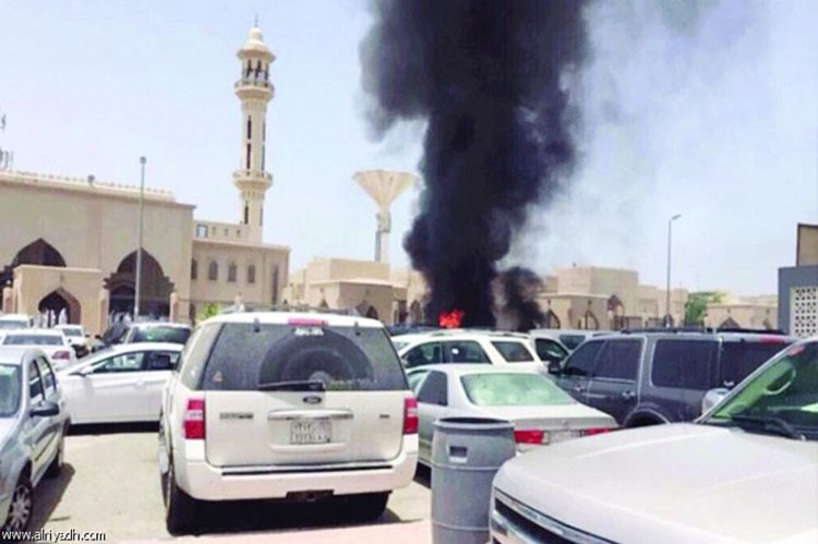 الهجوم الارهابي الذي استهدف مسجد العنود بالدمام