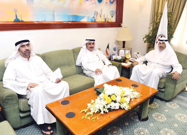 الشيخ فواز الخالد مستقبلا وفد هيئة الزراعة