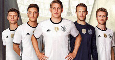 بالصور.. الإعلان عن القميص الجديد للمنتخب الألماني في يورو 2016