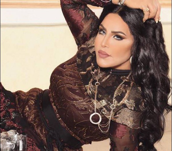 شاهد.. احلام تنشر صوره نادرة للطفلة فجر السعيد