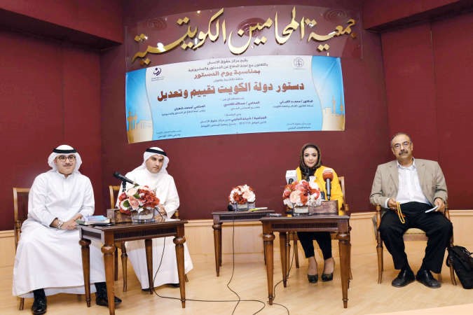 دمحمد الفيلي والمحامي عبدالله الكندري والمحامي محمد شعبان وشيخة الجليبي﻿