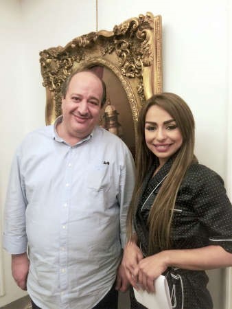 هند مع المنتج عامر صباح في لوكيشن امنا رويحة الجنة﻿