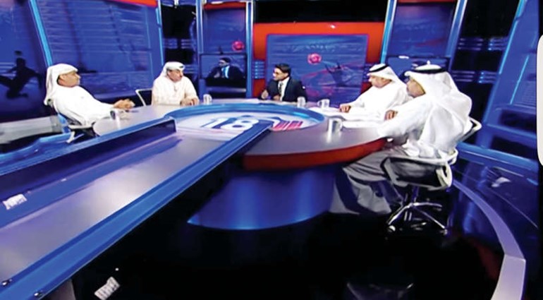 محللو الحلقة الاولى محمد كرم وجمال مبارك وعبدالعزيز الهندي وفواز بخيت﻿