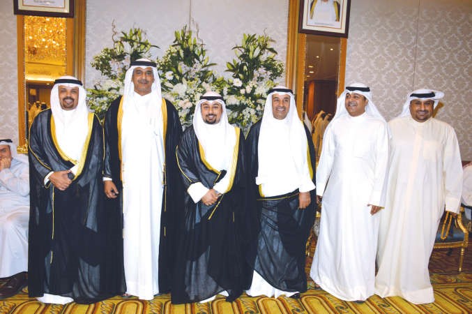 السفير القطري حمد ال حنزاب ومؤيد شهاب يباركان