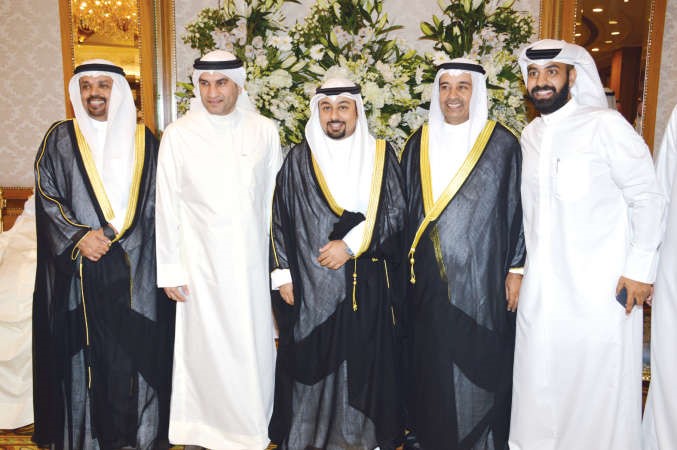 فهد العبدالجادر وعبدالله الكندري يهنئان