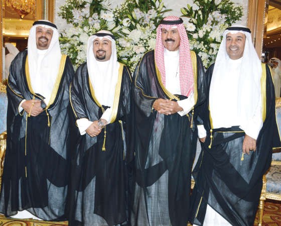 سمو ولي العهد الشيخ نواف الاحمد يقدم التهاني