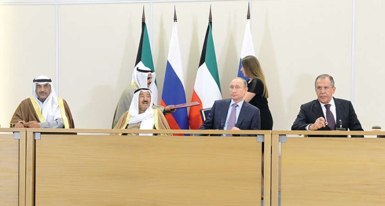 صاحب السمو الامير والرئيس الروسي يشهدان حفل توقيع اتفاق بين الشيخ صباح الخالد وسيرغي لافروف ﻿