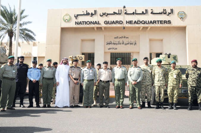 الفريق الركن م هاشم الرفاعي والعميد عادل الحشاش وعدد من قيادات وافراد الحرس﻿