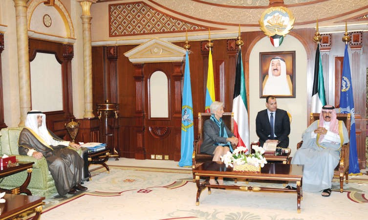 سمو ولي العهد الشيخ نواف الاحمد مستقبلا كريستين لاغارد بحضور انس الصالح﻿