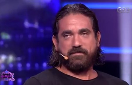 بالفيديو.. أمير كرارة يبكي بسبب أبنائه على الهواء 