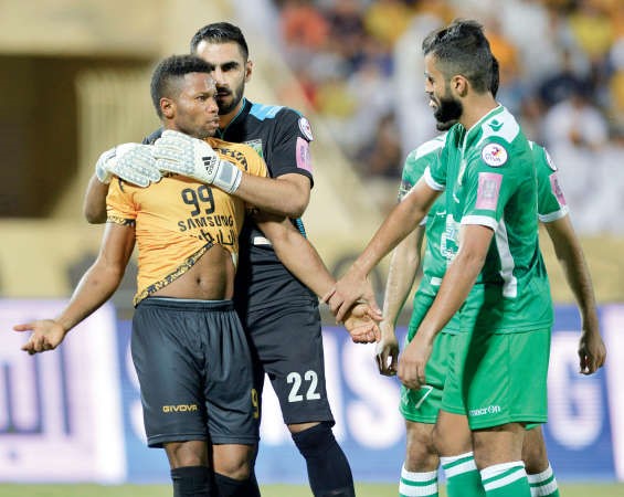 مهاجم القادسية دوريس سالامو سيغيب 6 مباريات عن الاصفر﻿