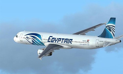 هيئة الطيران الروسية تحظر رحلات شركة مصر للطيران إلى روسيا 