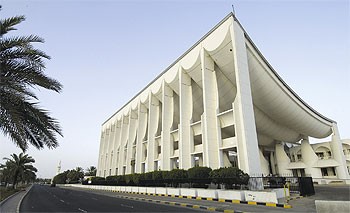 تكتيك حكومي بامتياز في جلسة افتتاح البرلمان.. يمنحها تمرير أولوياتها باطمئنان